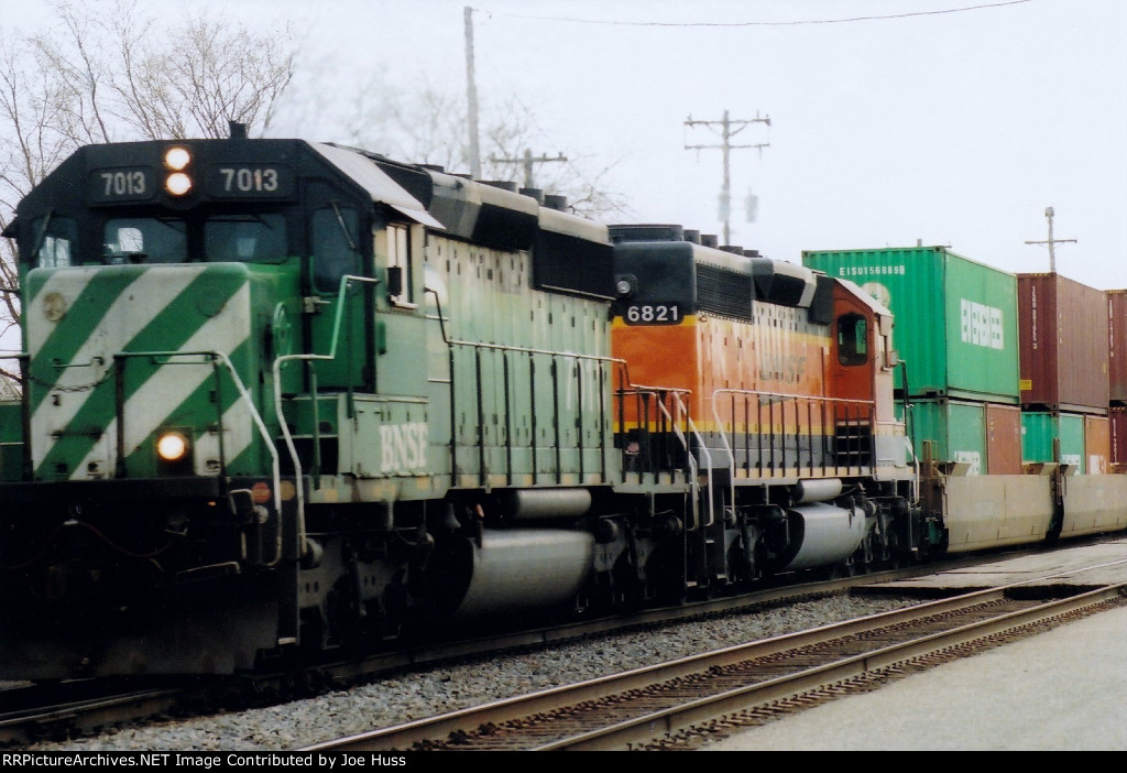 BNSF 7013 West